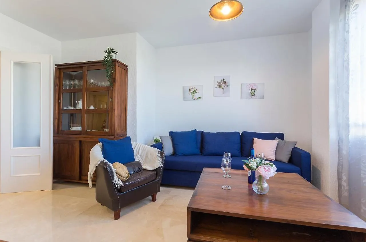 Luminoso 3 Rooms 2 Banos Parking 헤레스 0*,  스페인
